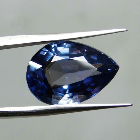 Natural Alexandrite Color Change CERTIFIED 8.9 Ct Pear Ring Size Loose Gemstone in Kuwait