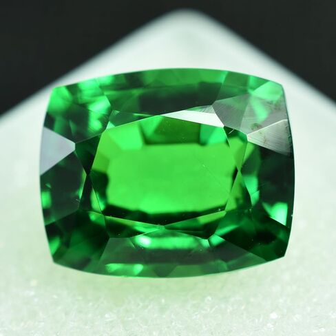Tsavorite Garnet Flawless Ceylon 10 Ct Loose Gemstones Cushion Excellent Cut AAA in Kuwait