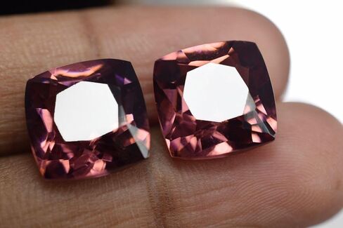 زوج معتمد من الياقوت الطبيعي Padparadscha 18.12 قيراط مربع الشكل من الأحجار الكريمة in Kuwait