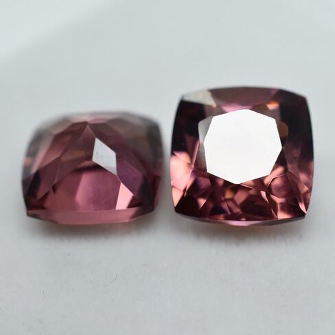 زوج معتمد من الياقوت الطبيعي Padparadscha 18.12 قيراط مربع الشكل من الأحجار الكريمة in Kuwait