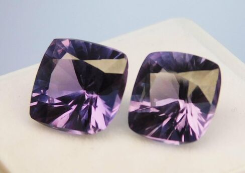 16 Ct Natural Alexandrite COLOR-CHANGE Cushion Shape CERTIFIED Gemstone Pair in Kuwait