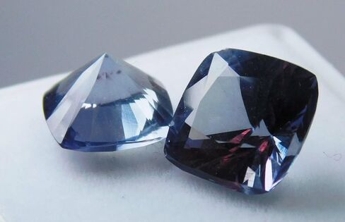 16 Ct Natural Alexandrite COLOR-CHANGE Cushion Shape CERTIFIED Gemstone Pair in Kuwait