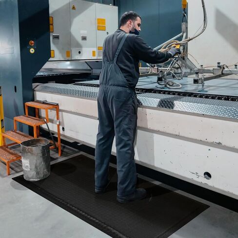 2 × 3 قدم الحصير مكافحة التعب الصناعية 1 بوصة سميكة لينة الإسفنج حصيرة مريحة دائم الثقيلة لوحة الماس للوقوف غير زلة الصف الصناعية حصيرة لآلام الساق والظهر (أسود) in Kuwait