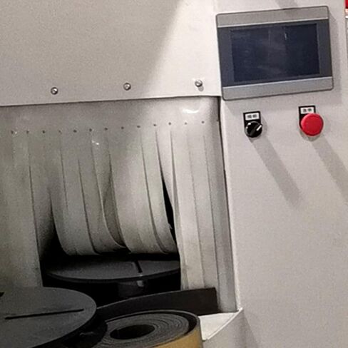 Rotary Table Sandblasting Machine Automatic Abrasive Finishing Equipment for Hardware Components Cast Parts and Batch Processing Operations in Saudi Arabia