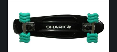 لوح تزلج من البوليستر مقاس 22.5 بوصة من Shark Wheel - طراد نحيف ومرن مع عجلات سمك القرش مقاس 60 مم لقيادة سلسة in Kuwait