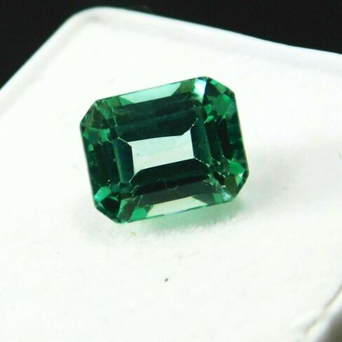 CERTIFIED Montana Sapphire 3 Ct Ring Size Emerald Cut Natural Loose Gemstone in Kuwait