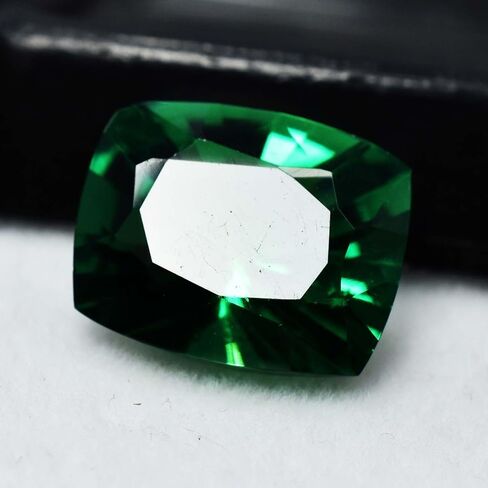 10 Ct NATURAL Garnet CUSHION Shape Green CERTIFIED Gemstone in Kuwait