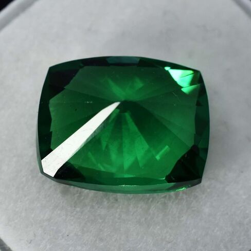 10 Ct NATURAL Garnet CUSHION Shape Green CERTIFIED Gemstone in Kuwait