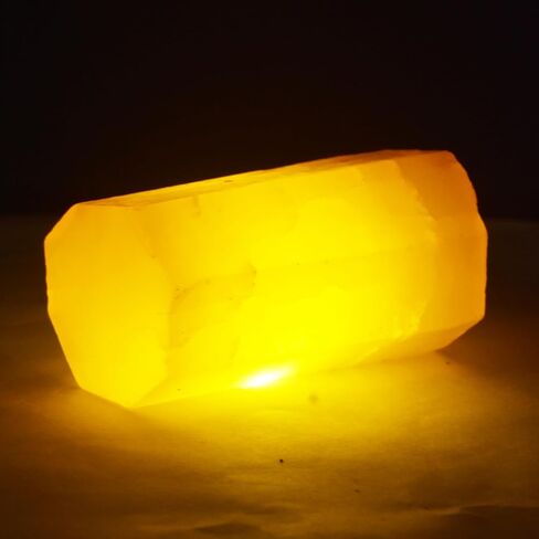 Raw Rough Natural CERTIFIED Yellow Sapphire Uncut 578.55 Ct Raw Rough Gemstone in Kuwait