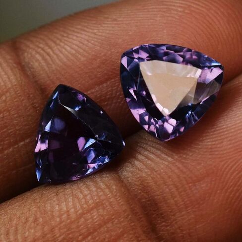 18.46 Ct Natural ALEXANDRITE Color Change TRILLION Shape CERTIFIED Gemstone Pair in Kuwait