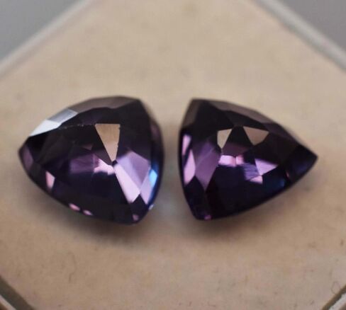 18.46 Ct Natural ALEXANDRITE Color Change TRILLION Shape CERTIFIED Gemstone Pair in Kuwait