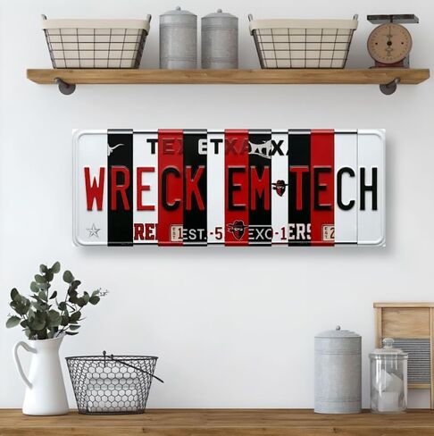 علامة لوحة ترخيص Texas Tech Red Raiders Wreck Em Tech - لوحة فنية جدارية معدنية مقاس 16 × 6 بوصة من الألومنيوم - أحمر أسود - ديكور مرآب لغرفة النوم في كهف المروحة - مقاومة للأشعة فوق البنفسجية جاهزة للتعليق - هدية تخرج جامعية in Kuwait