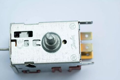 25T65 Thermostat EN60730-2-9 077В3202 Freezer, 00168896, 00188782,Replacement for Danfoss OEM in Kuwait