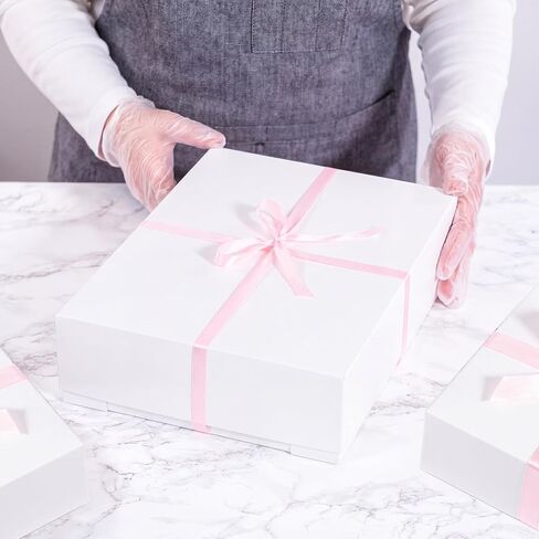 5 مجموعات من علب الكيك الكاملة مقاس 26 × 18 × 4 بوصة مع ألواح الكيك وشريط الساتان الوردي، صناديق مخبوزات بيضاء كبيرة مستطيلة الشكل لتغليف الكعك والكعك والفطائر in Kuwait