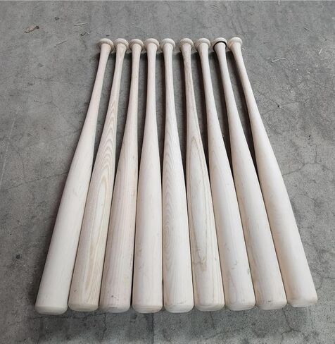 9 Pack 30" Wood Baseball Bats Blem Cage and Craft Mix in Kuwait