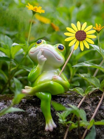 Frog Figurine, Funny Frog Statue with Removable Flower, DIY Customizable Office Home Decor for Living Room Shelf Desk Accessories, Outdoor Yard Garden Decorations, Birthday Gifts for Women in Saudi Arabia