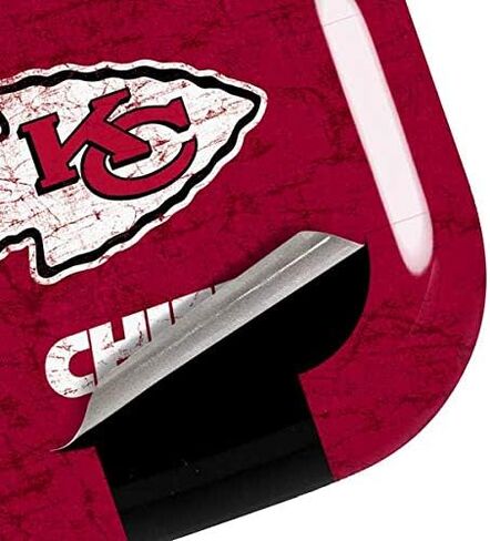 ملصق صوتي من Skinit متوافق مع Samsung Galaxy Buds Pro - تصميم مرخص رسميًا من الدوري الوطني لكرة القدم الأمريكية NFL Kansas City Chiefs in Kuwait