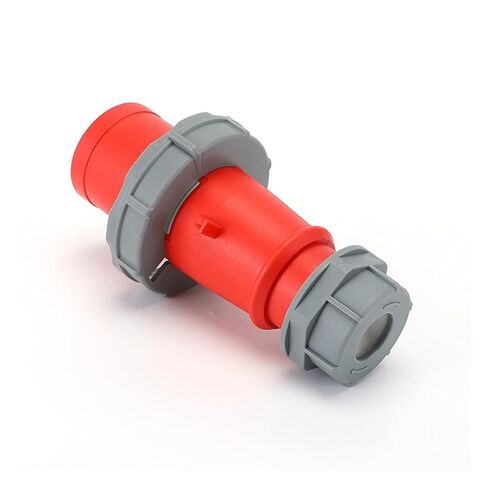 1 قطعة LX-0142 16A قابس صناعي رباعي النواة و LX-0242 32A طاقة مقاومة للماء للحاويات المبردة in Kuwait