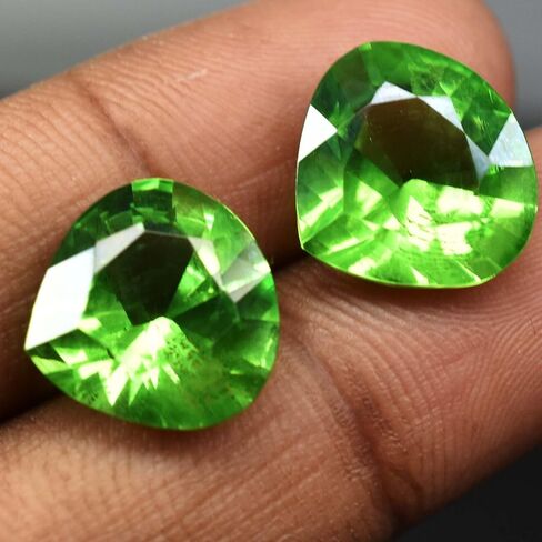 PERIDOT 16.80 Ct Natural Extremely Green CERTIFIED Pear Cut Loose Gemstone PAIR in Kuwait