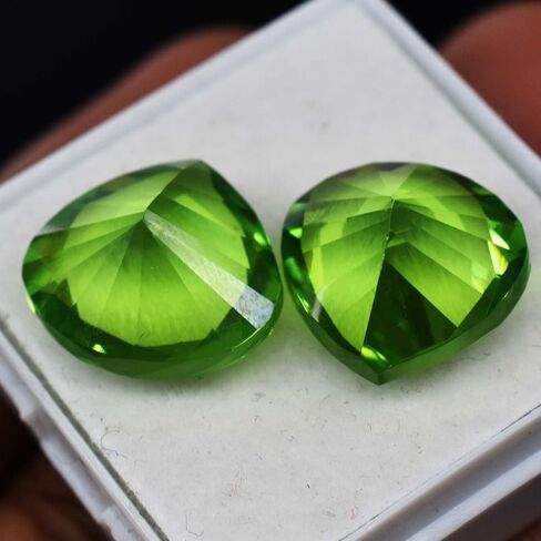 PERIDOT 16.80 Ct Natural Extremely Green CERTIFIED Pear Cut Loose Gemstone PAIR in Kuwait