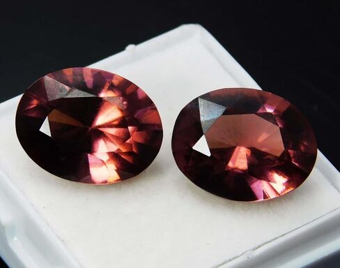 Natural Sapphire Padparadscha Oval Shape 20 Ct CERTIFIED Loose Gemstone Pair in Kuwait