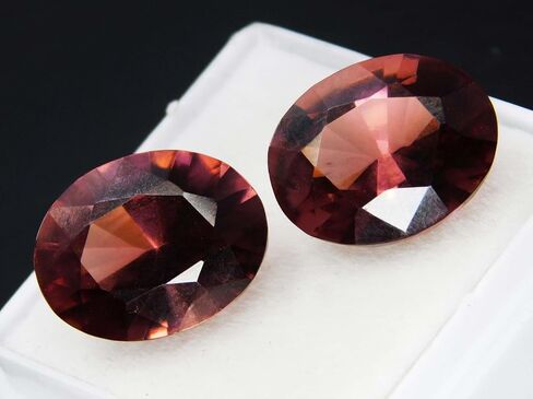 Natural Sapphire Padparadscha Oval Shape 20 Ct CERTIFIED Loose Gemstone Pair in Kuwait