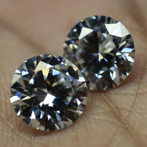 10 Pcs Round Cut Gemstone CERTIFIED Synthetic Moissanite 2 mm Lot VVSI D Color in Kuwait
