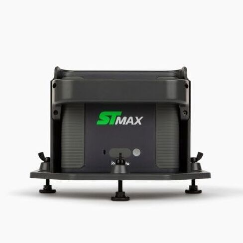 حزمة شاشة إطلاق SkyTrak ST MAX وحزمة الدرع الواقي - دقة رادارية وقياسية ضوئية مزدوجة، وتدريب سريع مدعوم من GOLFTEC، ودقة على مستوى الجولة لمحاكيات الجولف الداخلية in Kuwait