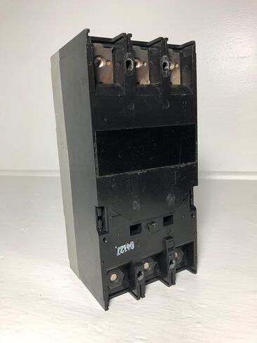 قاطع دائرة سيمنز FXD63B250، FD، 3P، 250A، 600V in Kuwait