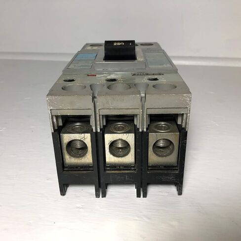 قاطع دائرة سيمنز FXD63B250، FD، 3P، 250A، 600V in Kuwait
