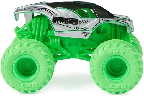 شاحنة مونستر جام 2022 سبين ماستر 1:64 داي كاست مع ملحقات إضافية: غزو كائن فضائي فائق الوقود in Kuwait