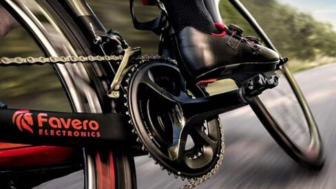 Favero Assioma DUO Upgraded Double-Sided Power Waterproof Meter Pedals with Extra Cleats Bundle with HogoR Cleaning Cloth + Multi Tool Screwdriver in Kuwait