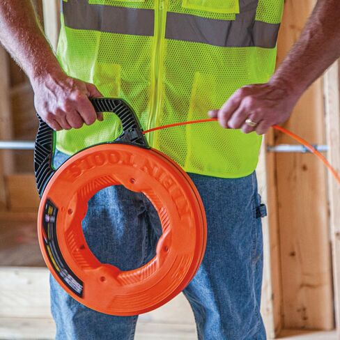 شريط سمكة كهربائي غير موصل 56383 من Klein Tools، ساحبة أسلاك من الألياف الزجاجية متعددة الأخدود، طرف من النايلون، غطاء ومقبض محسن، 100 قدم in Kuwait