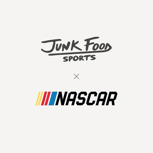 Junk Food NASCAR للجنسين البالغين مرخص رسميًا من الصوف in Kuwait