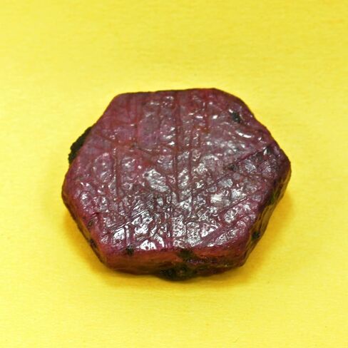 CERTIFIED Perfect Rough Natural Red Ruby 143.72 Ct Loose Gemstones UnCut Rough in Kuwait