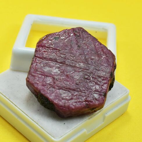 CERTIFIED Perfect Rough Natural Red Ruby 143.72 Ct Loose Gemstones UnCut Rough in Kuwait