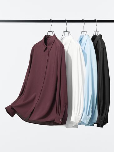 Uniqlo Rayon Blouse in Kuwait