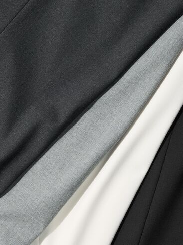 Uniqlo الذكية السراويل واسعة مستقيمة in Kuwait
