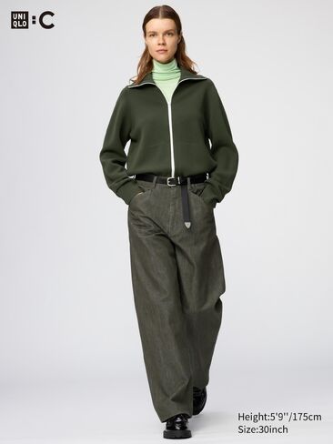 Uniqlo Barrel Jeans in Kuwait