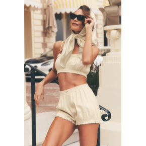 Alo Yoga Linen Blend Riviera Bloomer Short - Sandy Beige in Kuwait