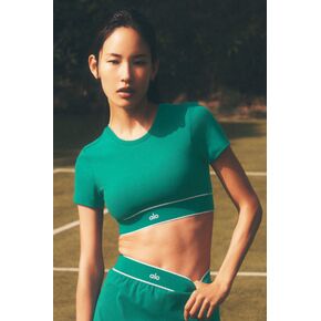 Alo Yoga ALO Softsculpt Amp It Up Short Sleeve Bra - Emerald Isle in Kuwait