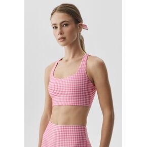 Alo Yoga Airlift Gingham Sleek Bra Tank - Paradise Pink Gingham in Kuwait