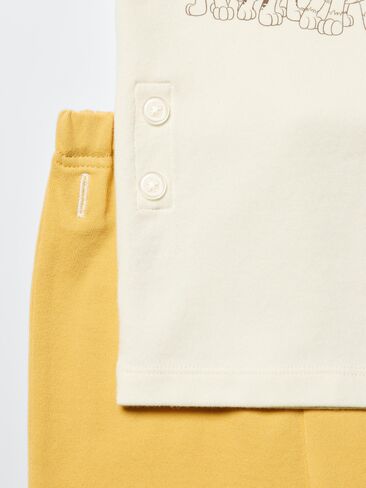 Uniqlo بيبي بيجامة جافة | كم قصير | دورية باو in Kuwait