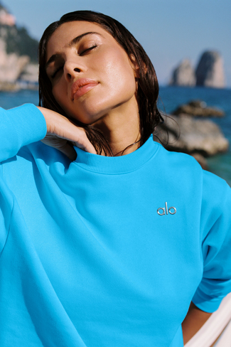 Alo Yoga Accolade Crew Neck Pullover - Azure Blue in Saudi Arabia