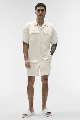 Alo Yoga Satin Horizon Short Sleeve Button Up - Bone in Saudi Arabia