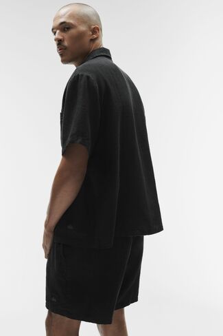 Alo Yoga Linen Days Short Sleeve Button Up - Black in Kuwait
