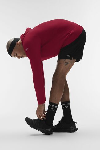 Alo Yoga Conquer Reform Long Sleeve With Hood - Garnet in Saudi Arabia