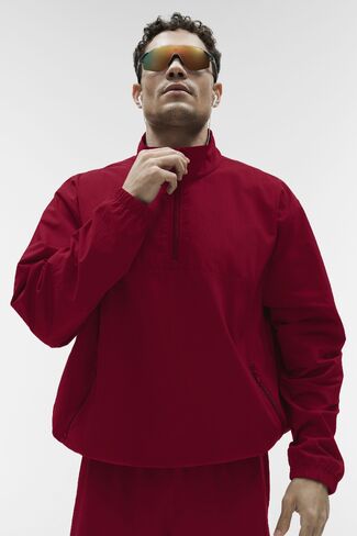 Alo Yoga Light Weight Takeaway Track Pullover - Garnet in Saudi Arabia