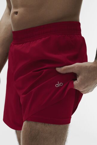 Alo Yoga 5" Adapt Running Short - Garnet in Saudi Arabia