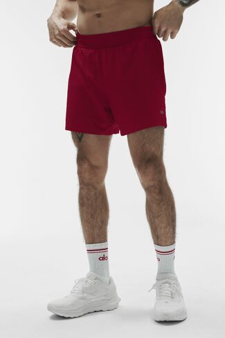 Alo Yoga 5" Adapt Running Short - Garnet in Saudi Arabia
